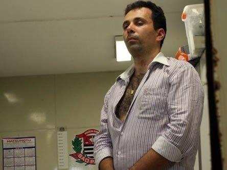 02mar12-falso-2